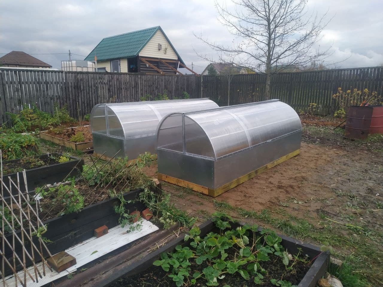 в углах теплицы холоднее, Эффект холодного угла