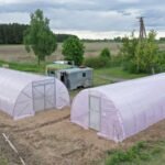 Купити Як уникнути заболочування в кутах теплиці?